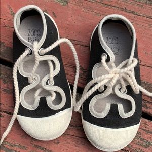 Worn baby Zara size 22